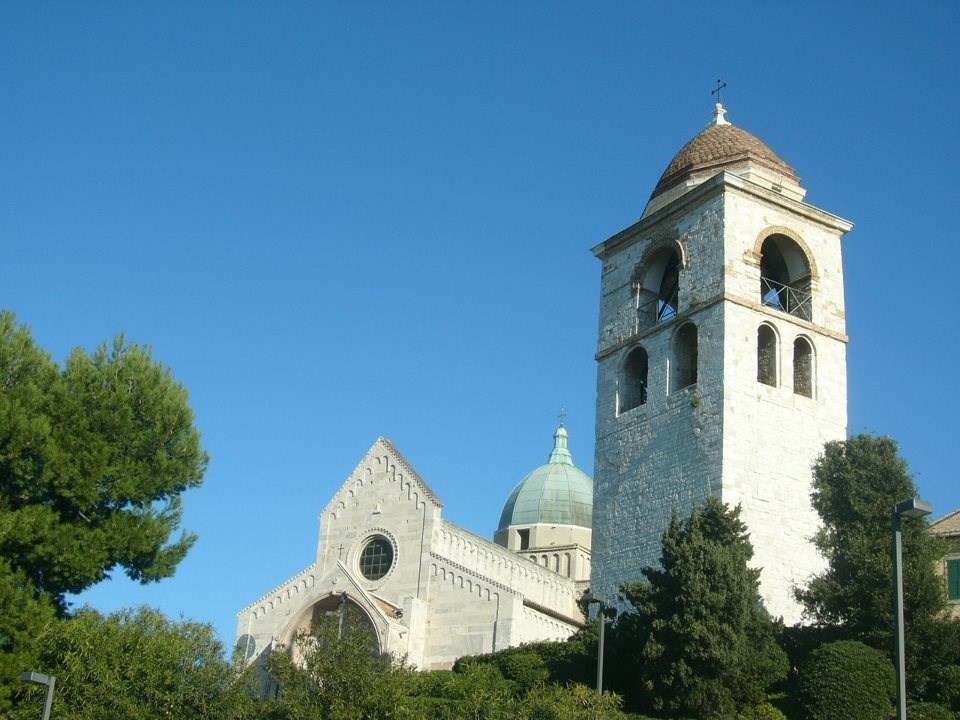 Cattedrale Di San Ciriaco (XI Secolo) E Campanile (XII-XIII Secolo) Derivante Da Una Torre Militare - Piazza Del Duomo, Ancona