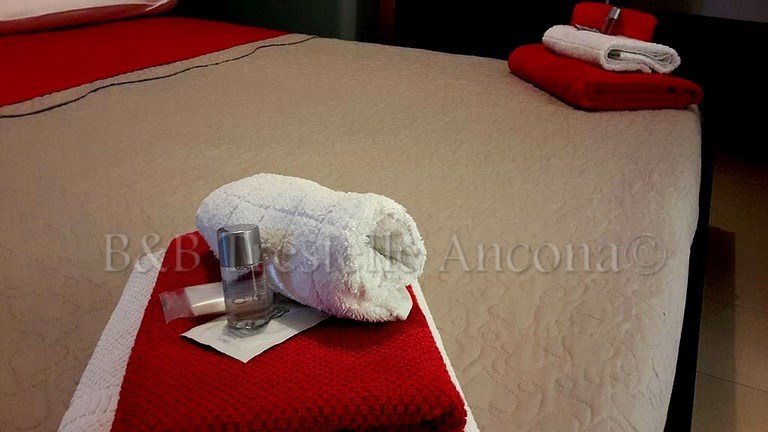 particolare camera matrimoniale