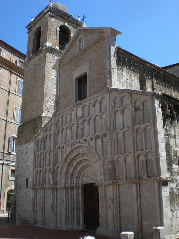 Ancona,_Chiesa_di_S.M._della_Piazza,_XI-XII_secolo_(1)